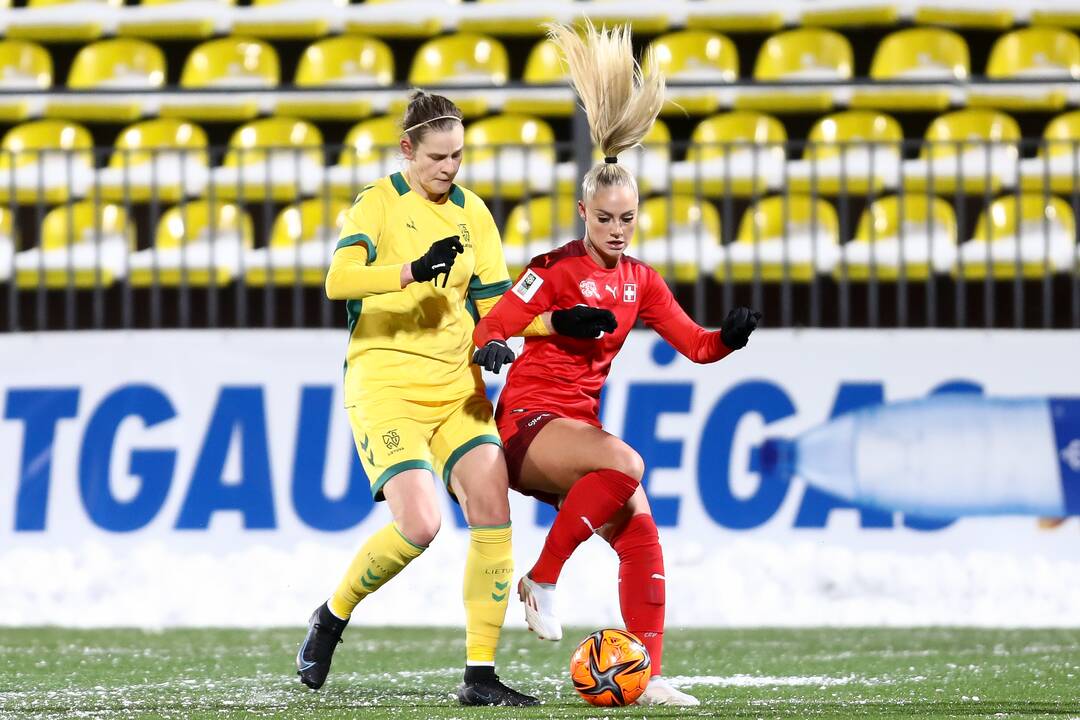 Pasaulio moterų futbolo čempionato atranka: Lietuva – Šveicarija 0:7