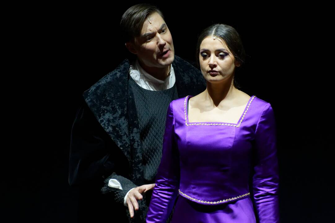 Ph. Glasso opera „Kelionė“
