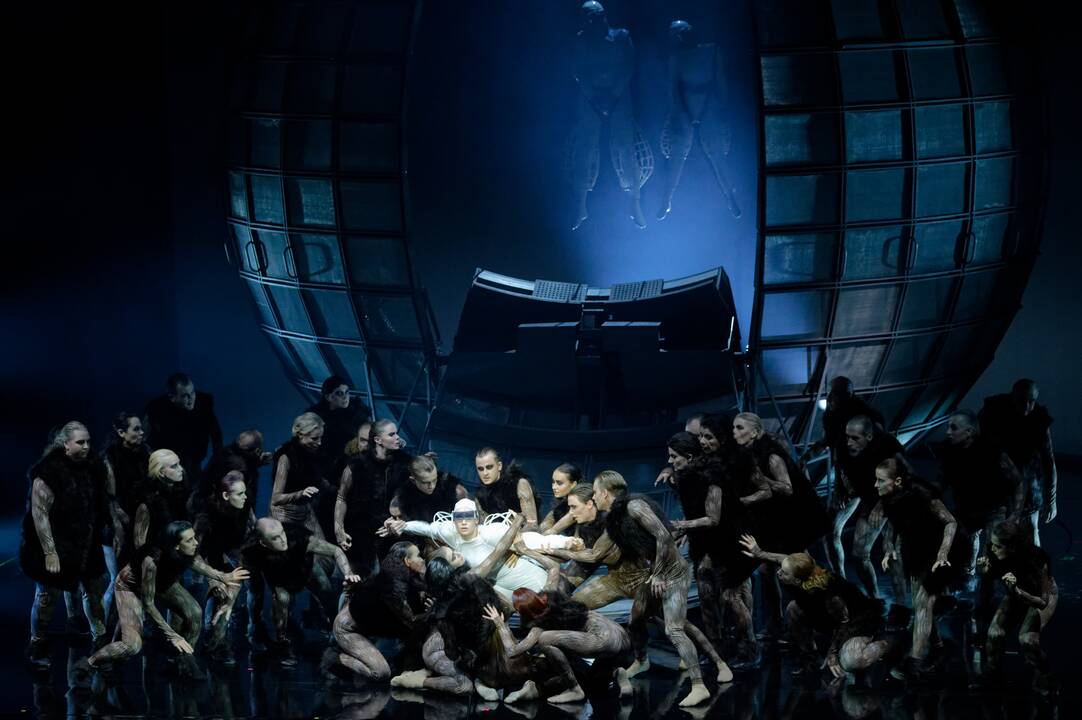 Ph. Glasso opera „Kelionė“