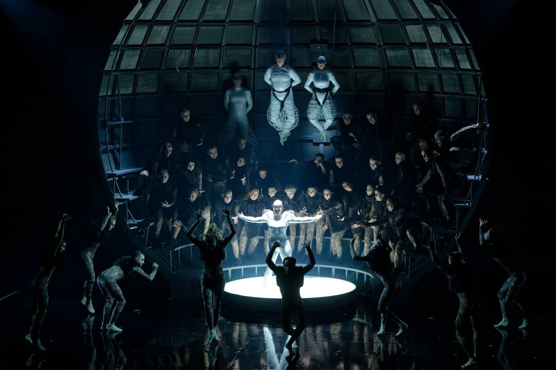 Ph. Glasso opera „Kelionė“