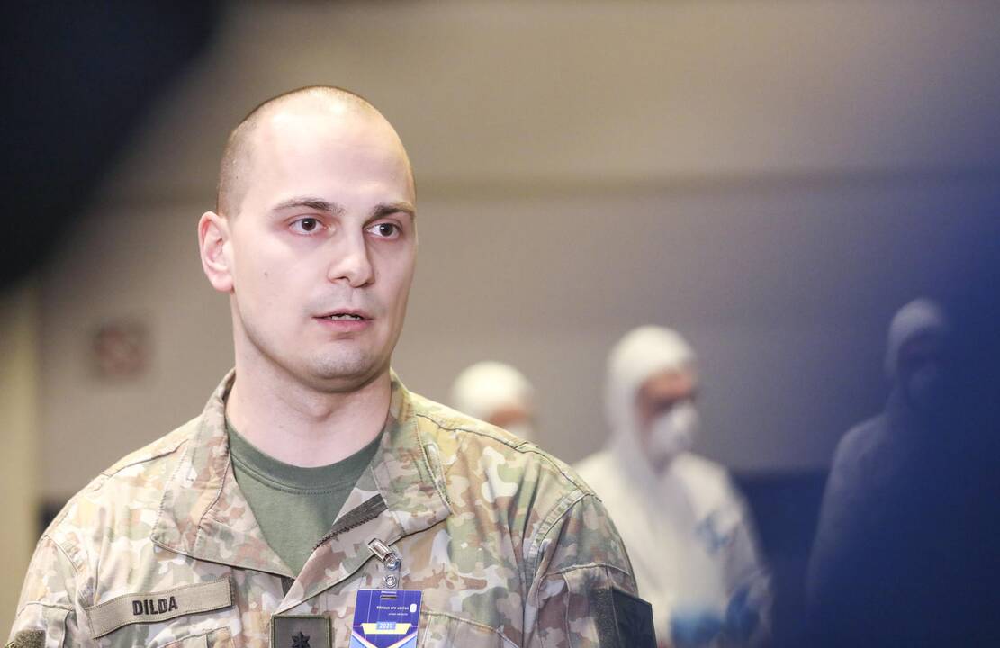 Keleivių patikra Vilniaus oro uoste