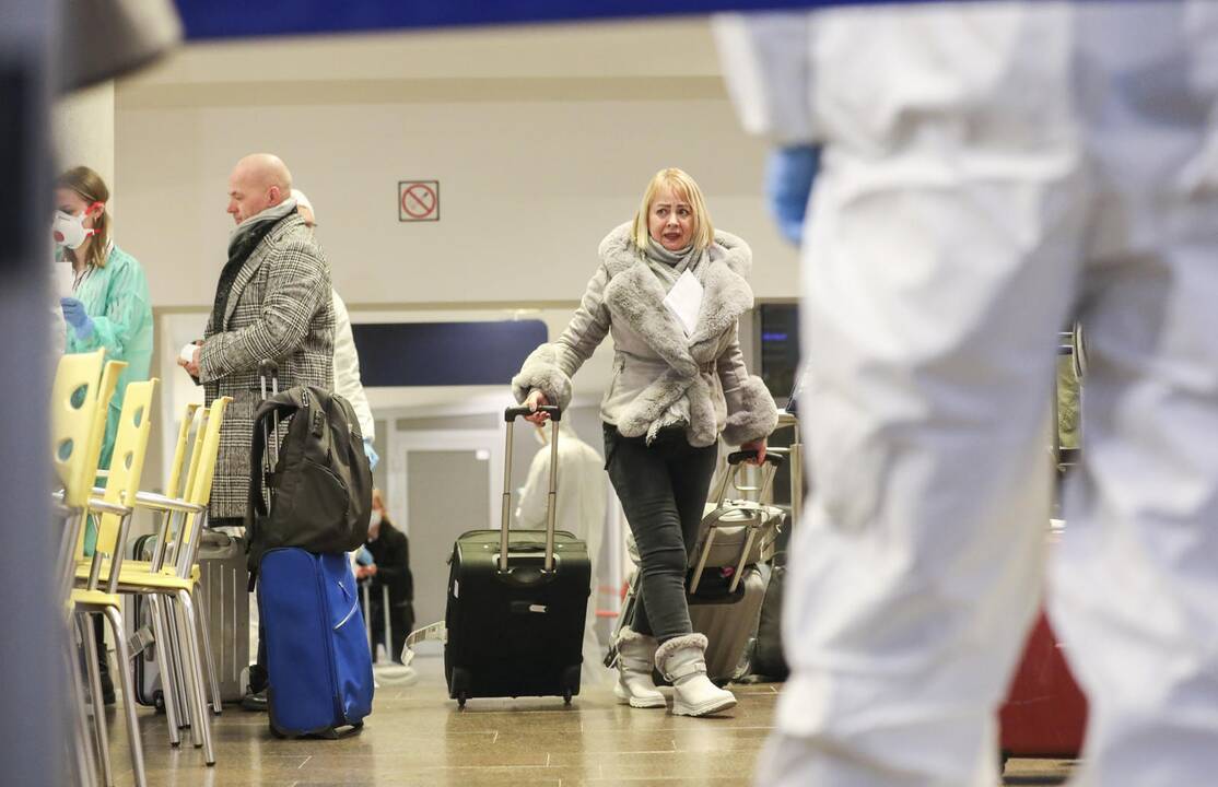 Keleivių patikra Vilniaus oro uoste