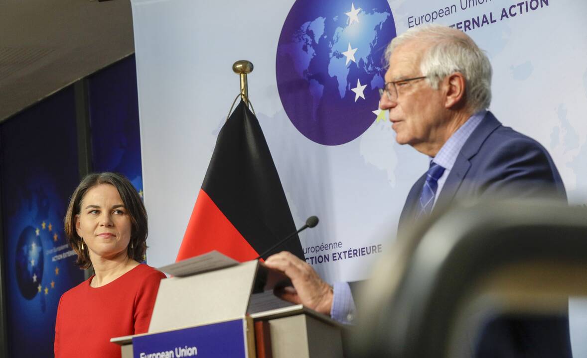 J. Borrellis įspėjo Rusiją dėl Ukrainos puolimo
