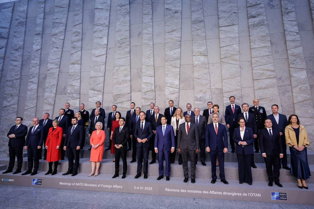 Rutte: NATO sąjungininkės dar kartą patvirtino paramą Ukrainai