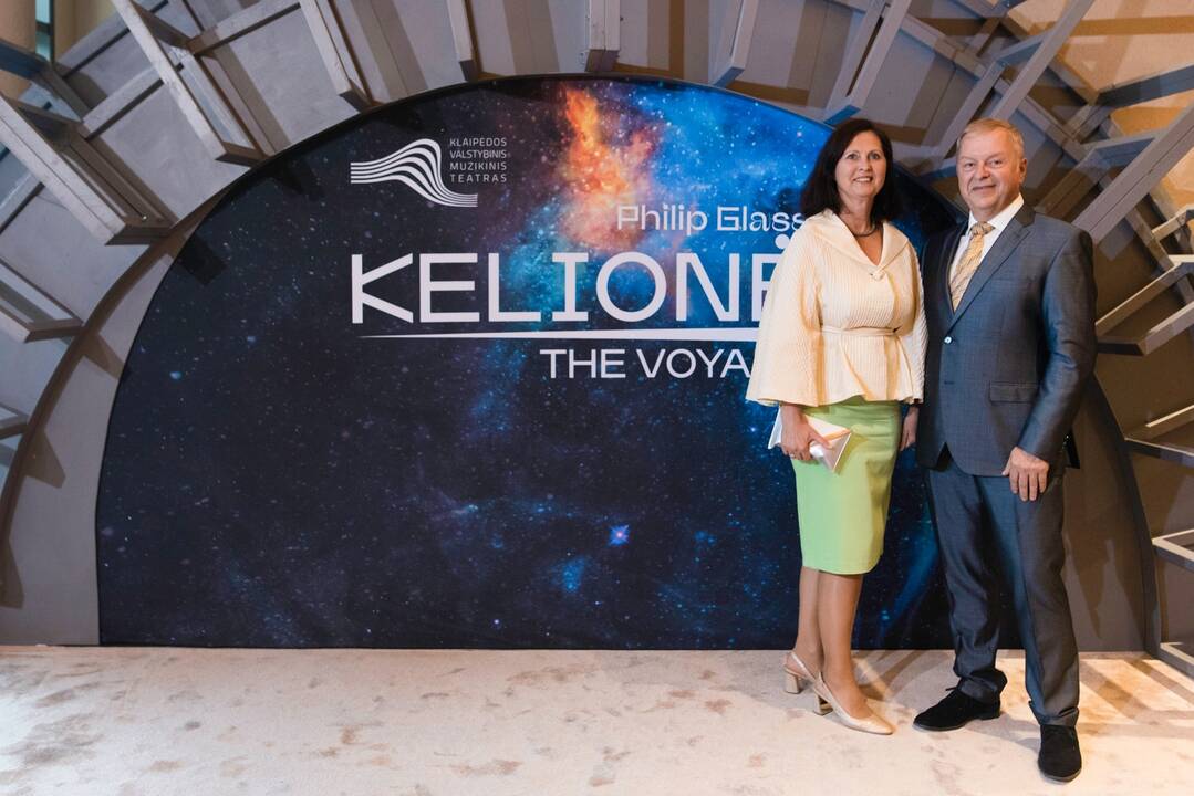 Ph. Glasso opera „Kelionė“