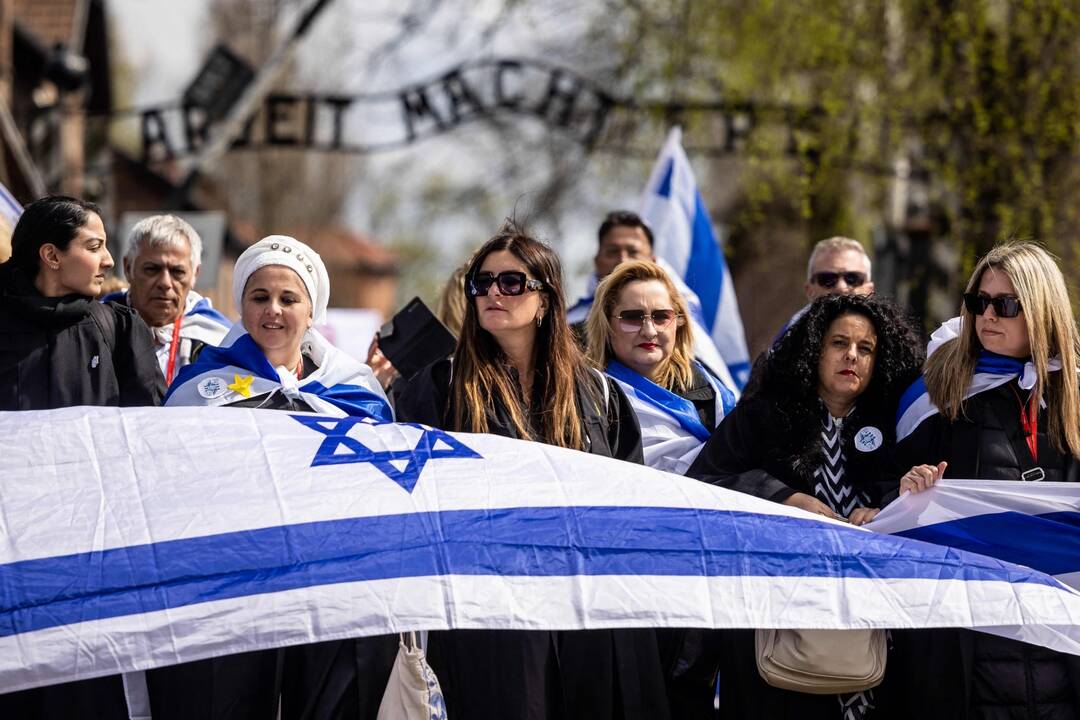 Lenkija Izraelio pareigūnams suteiks galimybę laisvai atvykti į minėjimą Aušvice