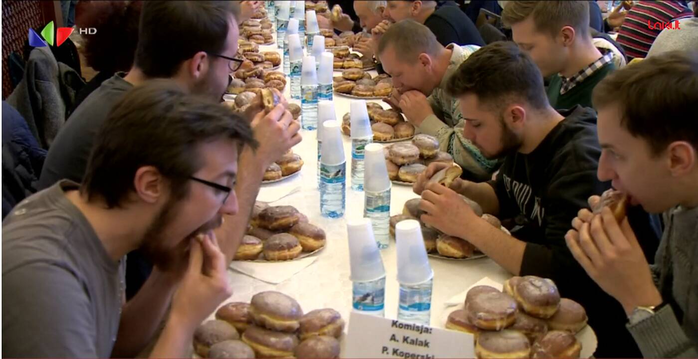 Poznanėje – spurgų rijimo varžybos
