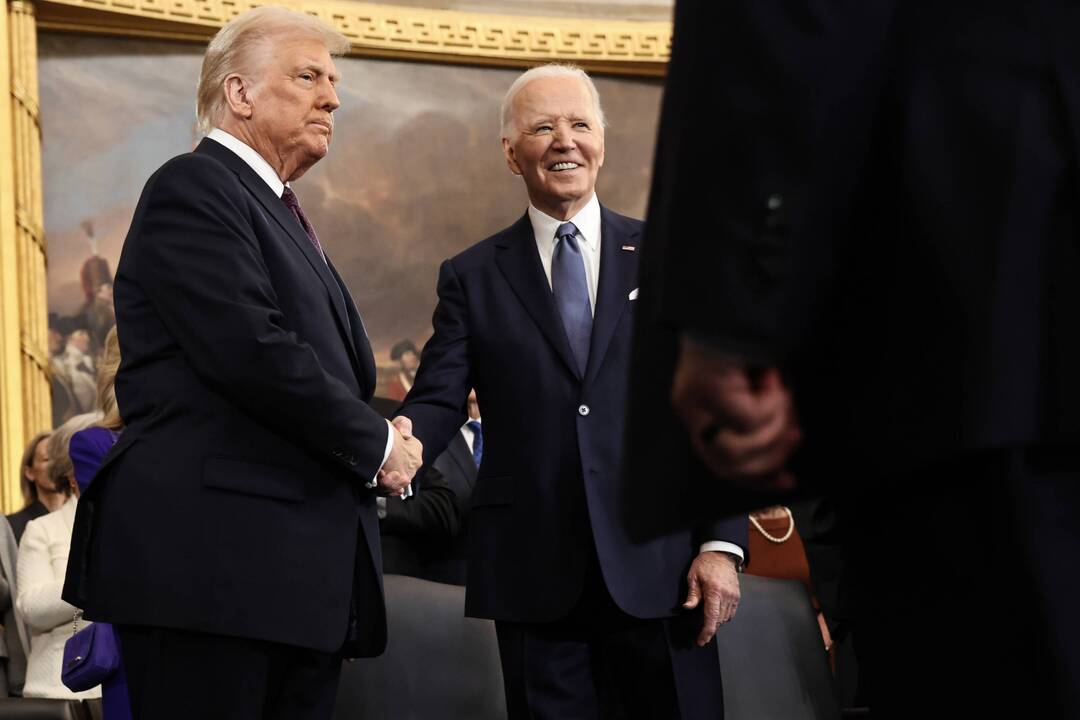 Pasirašymo mašina – kasdienis prietaisas, pasitelktas Trumpo atakai
