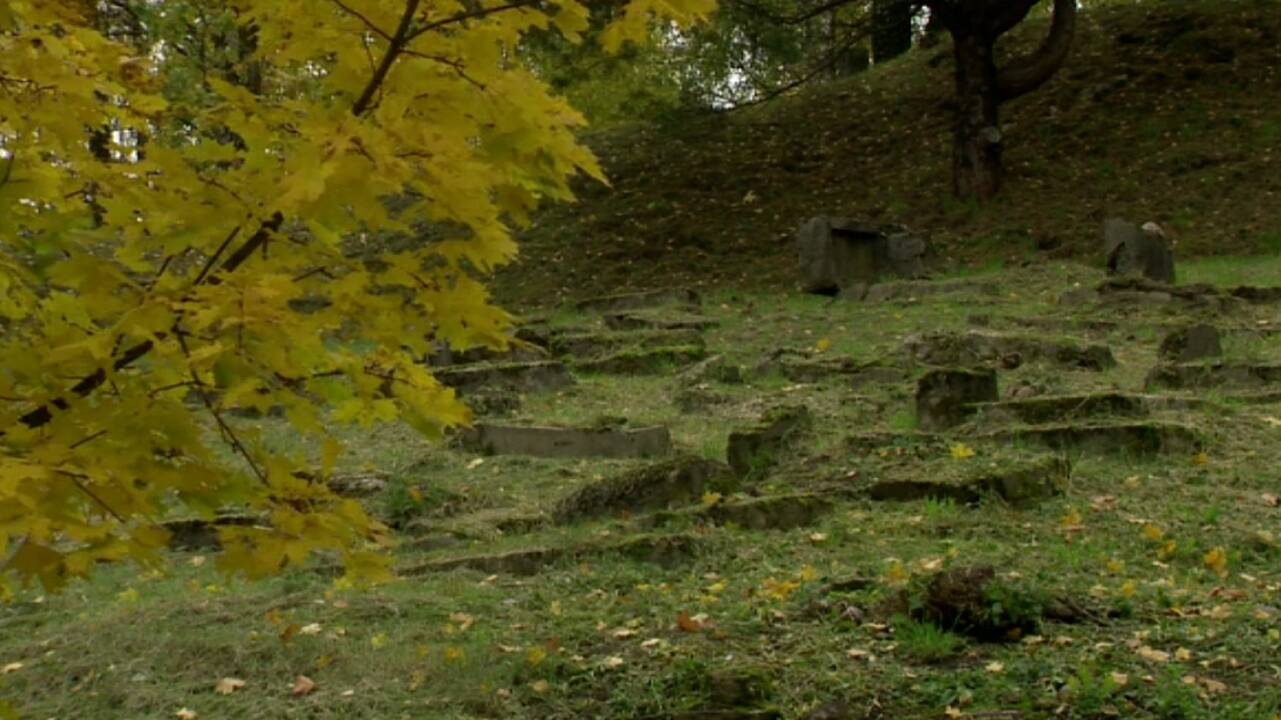 Iš suniokotų žydų antkapių bus kuriamas memorialas