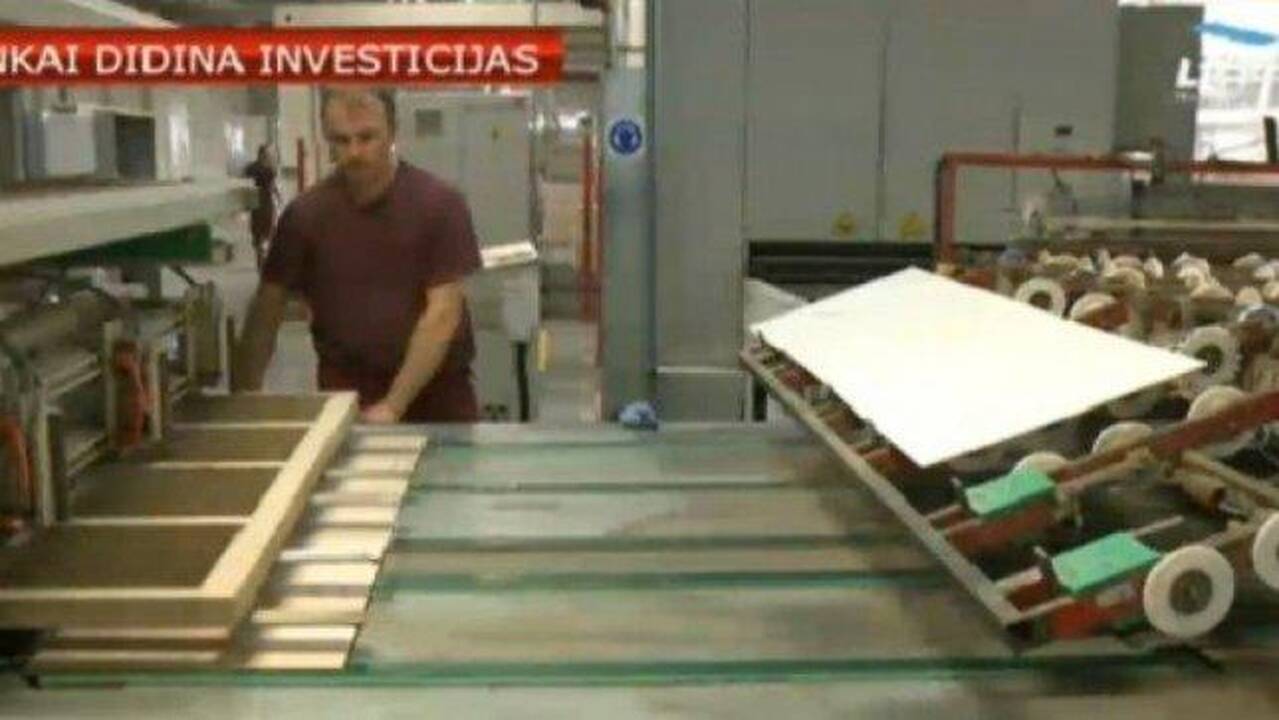 Pramonės sritis, kurioje darbuotojai dirba keturiomis pamainomis