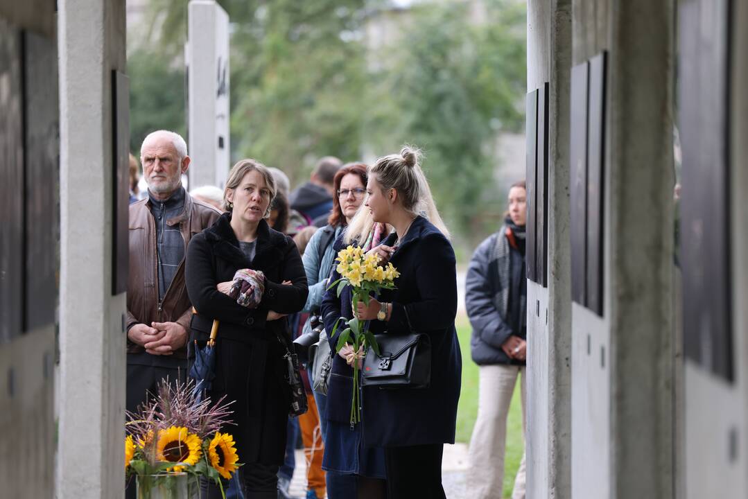 Atidaryta A. Sutkaus fotogalerija