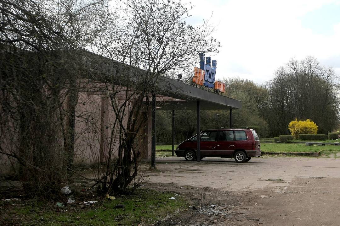 Apleistas restoranas "Trys mergelės"