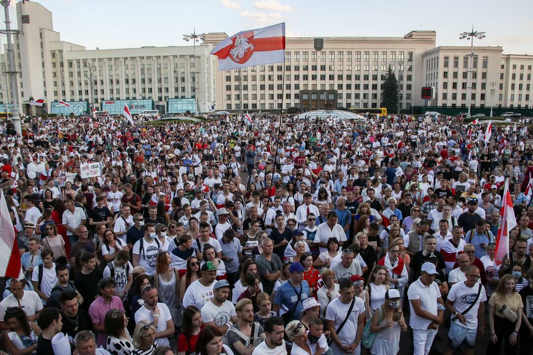 Baltarusijoje atleistas protestuotojus palaikiusio nacionalinio teatro vadovas