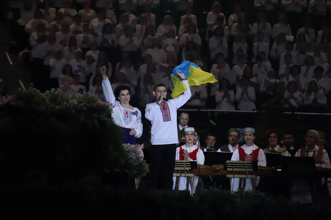 Kauno „Žalgirio“ arenoje – dainų ir šokių šventė