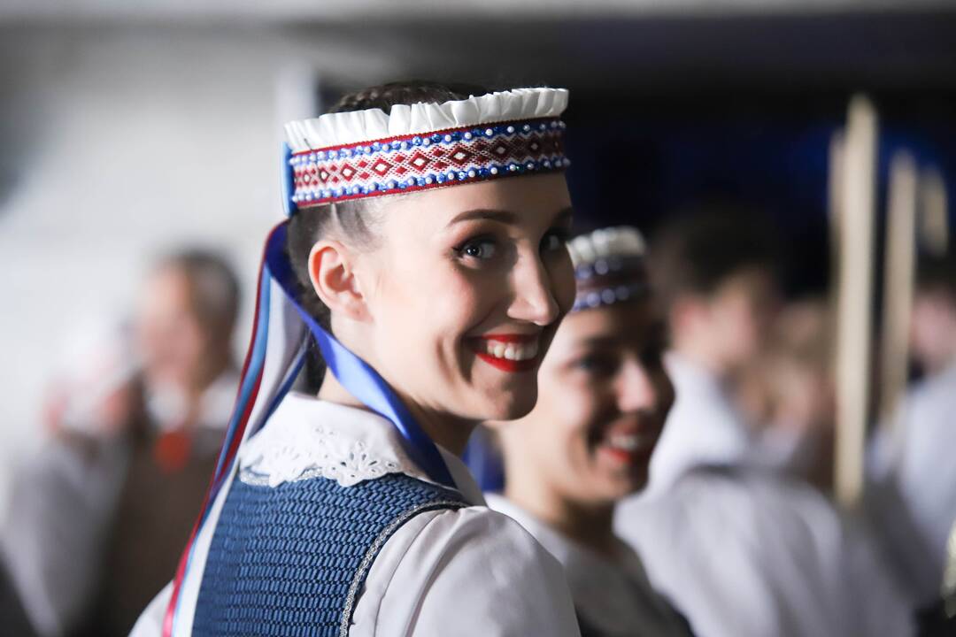 Kauno „Žalgirio“ arenoje – dainų ir šokių šventė
