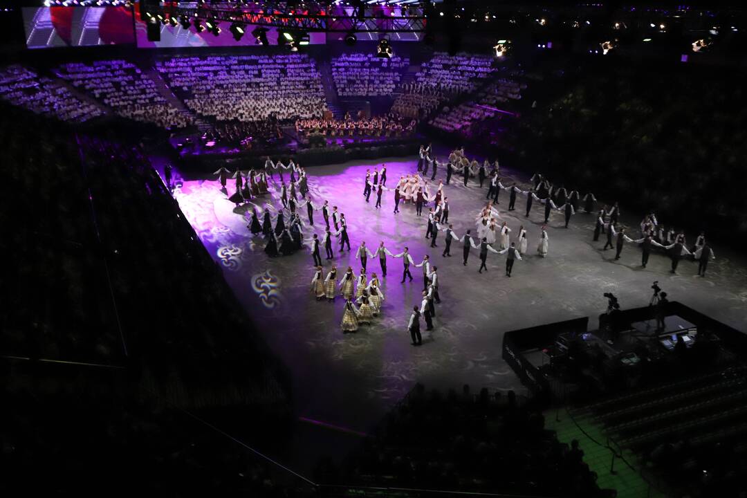Kauno „Žalgirio“ arenoje – dainų ir šokių šventė