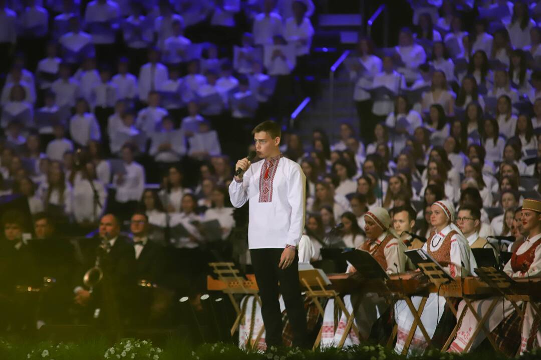 Kauno „Žalgirio“ arenoje – dainų ir šokių šventė