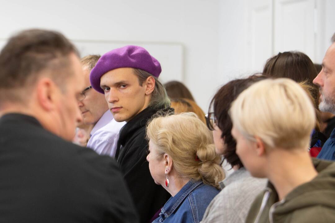 J. Statkevičius sugrįžo į Pelėdų kalną su aukštosios mados ir teatro kostiumų paroda