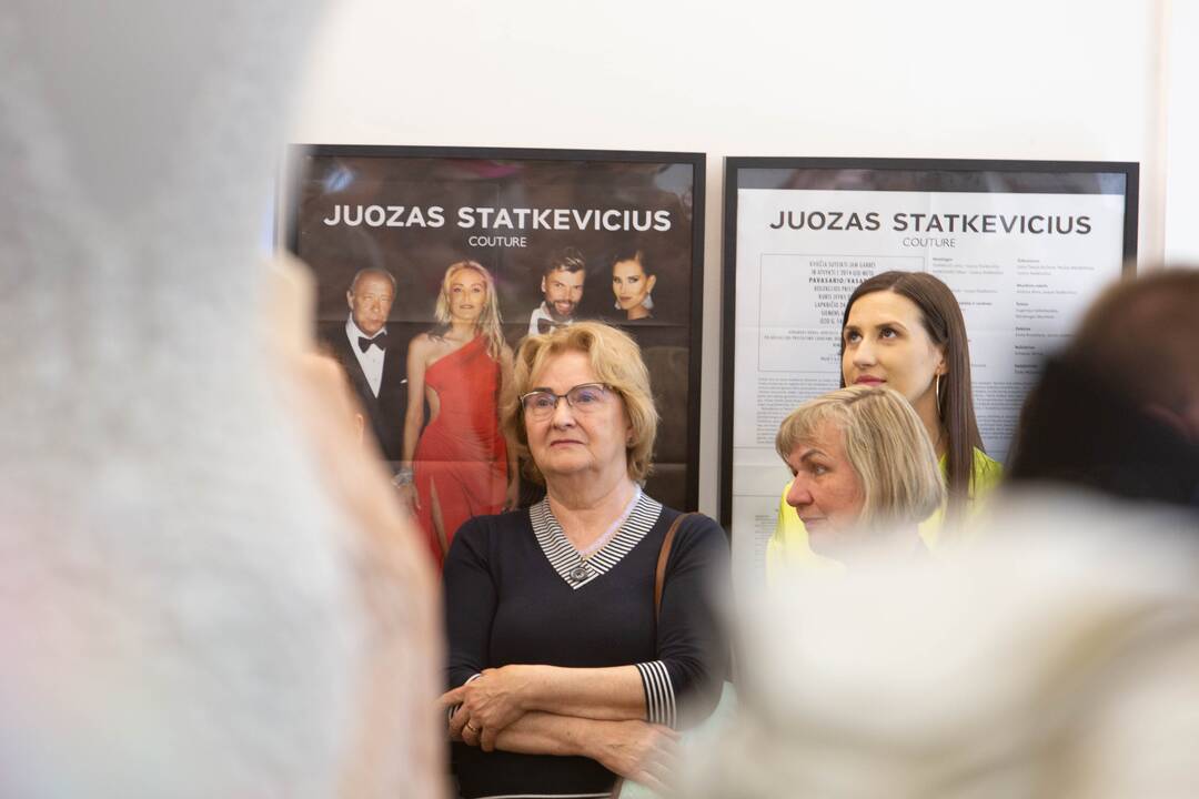 J. Statkevičius sugrįžo į Pelėdų kalną su aukštosios mados ir teatro kostiumų paroda
