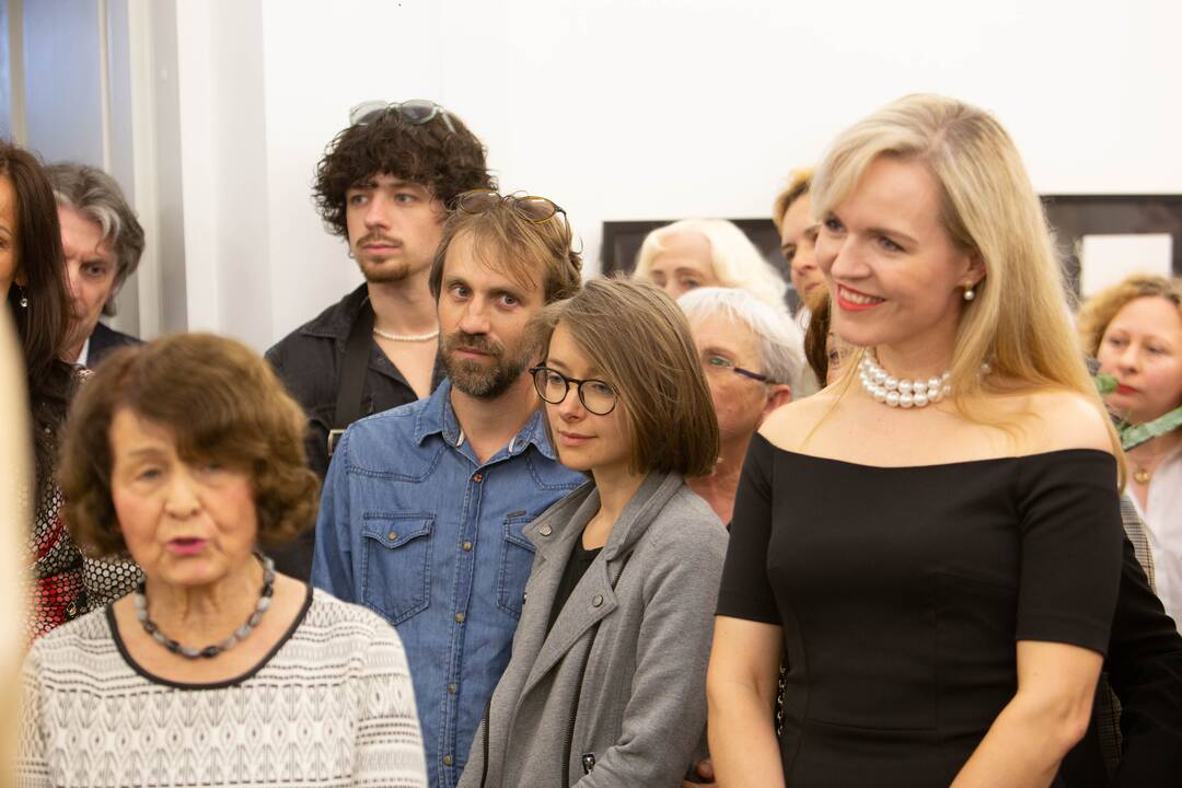 J. Statkevičius sugrįžo į Pelėdų kalną su aukštosios mados ir teatro kostiumų paroda
