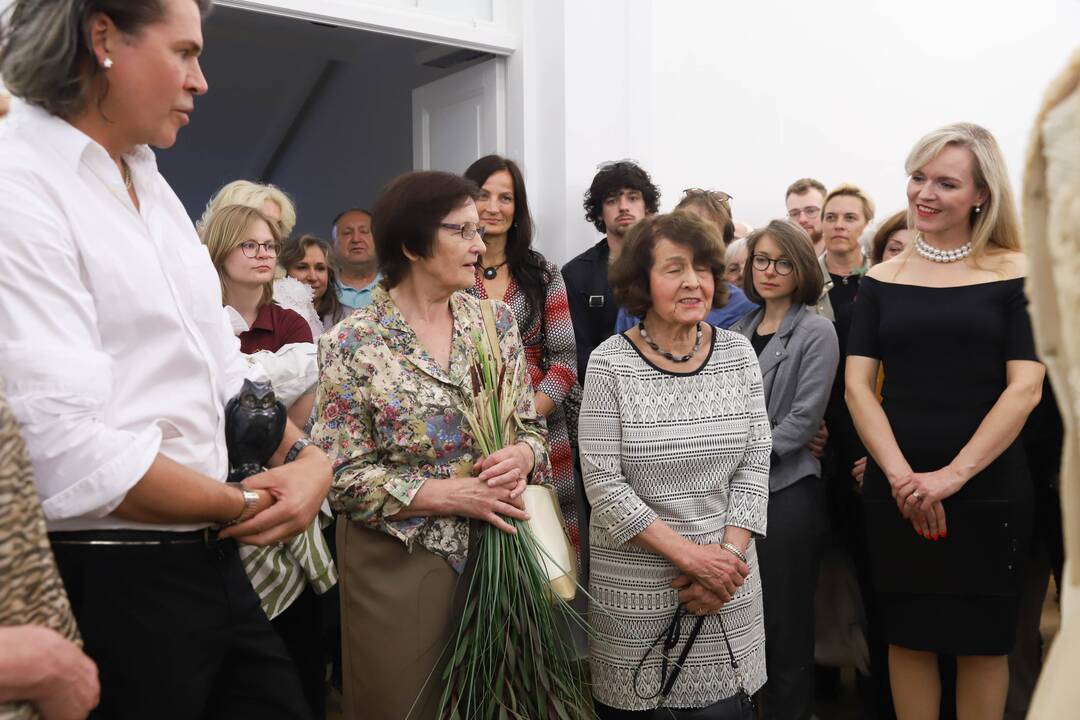 J. Statkevičius sugrįžo į Pelėdų kalną su aukštosios mados ir teatro kostiumų paroda