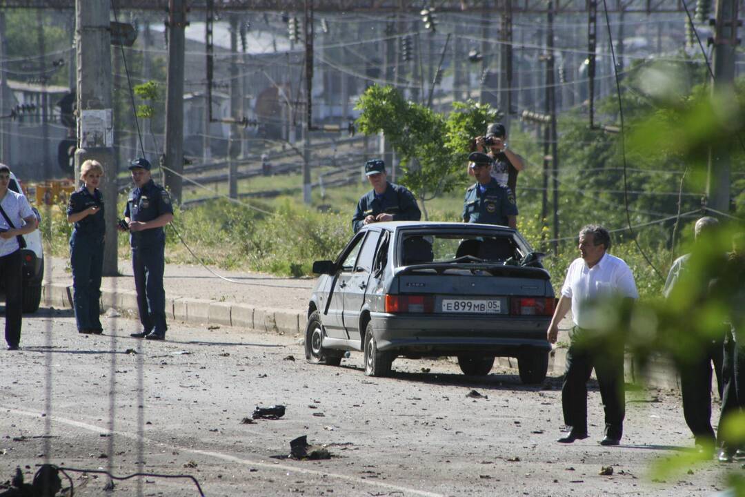 Dagestane mirtininkui detonavus bombą automobilyje, žuvo du žmonės