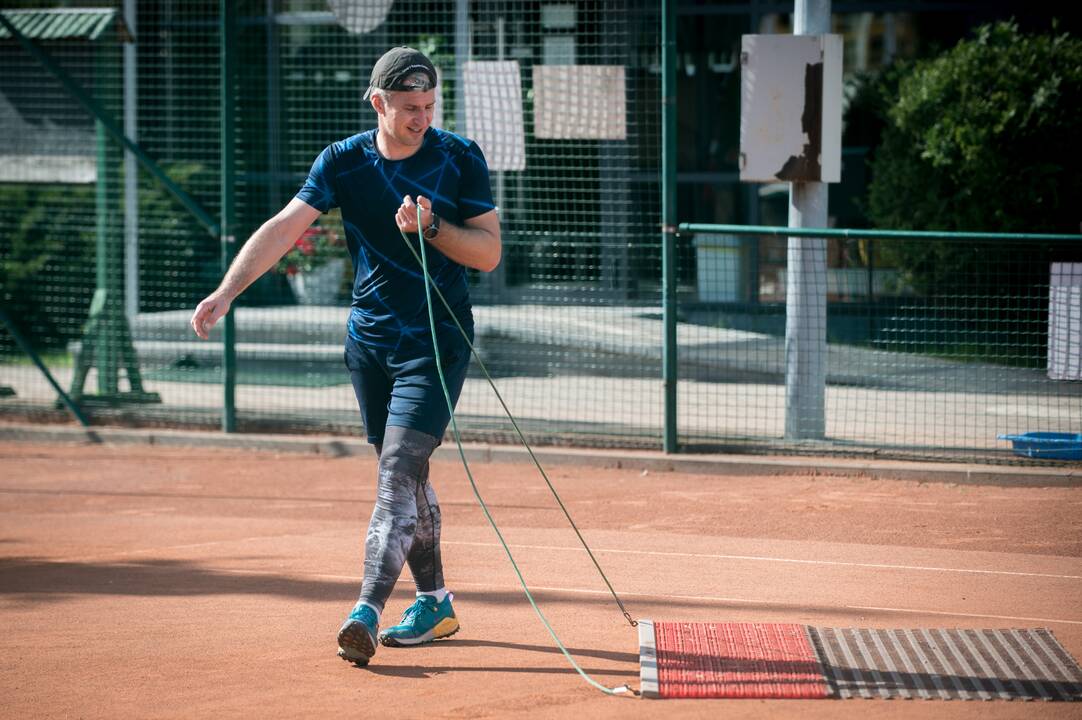 Nuotaika: nepaisant nuovargio, dalyvių veiduose švietė plačios šypsenos.