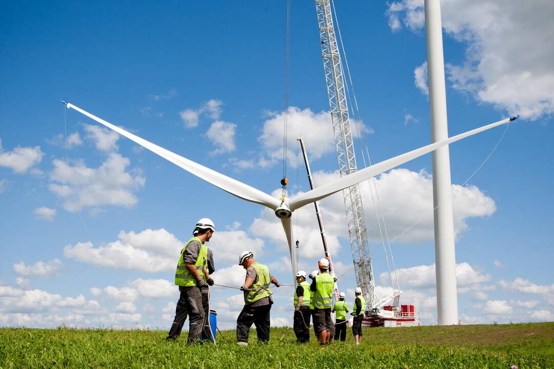 Estai Baltijos jūroje planuoja statyti 1000 MW galingumo vėjo jėgainių parką