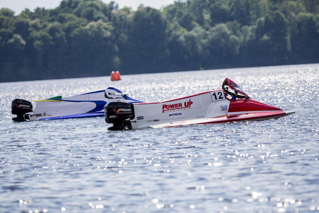 F2 vandens formulių lenktynių finalas