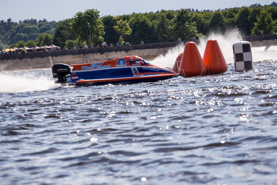 F2 vandens formulių lenktynių finalas