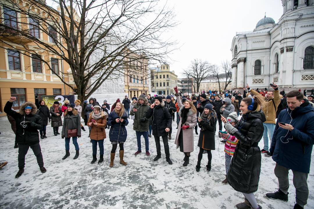 Akcija "Kaunas šoka" išjudino kauniečius