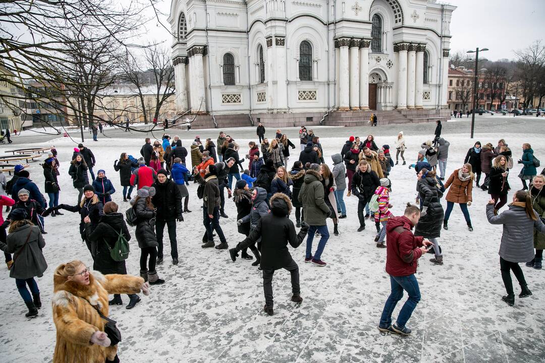 Akcija "Kaunas šoka" išjudino kauniečius