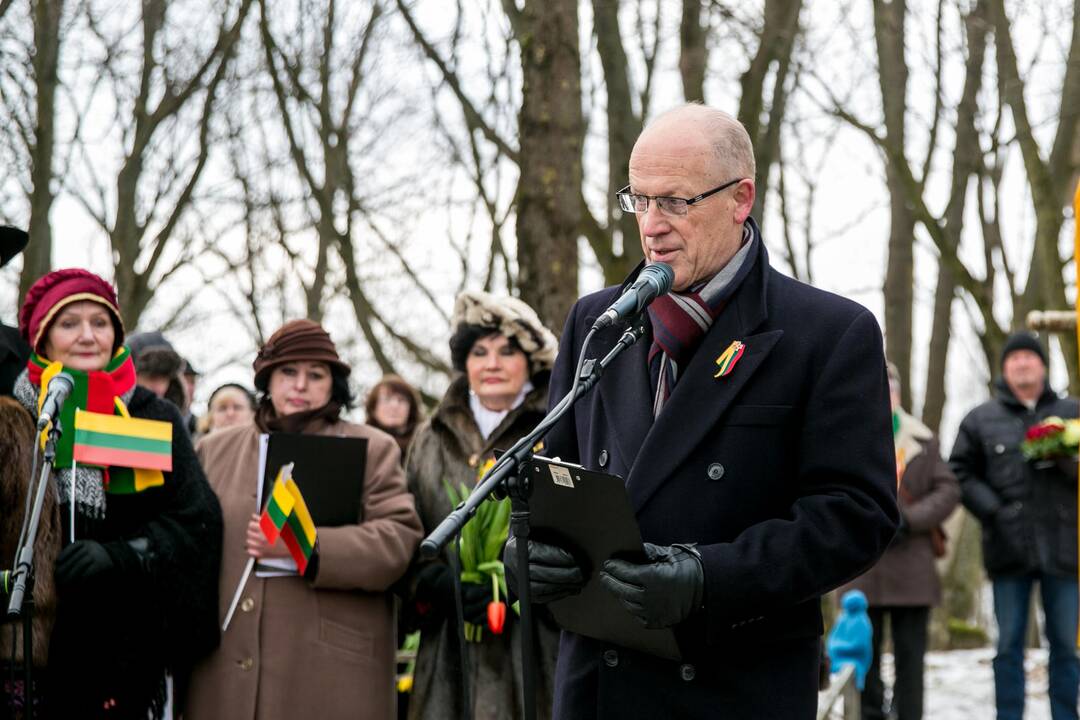 Aleksoto kapinėse iškilmingai atidengta „Pieta“