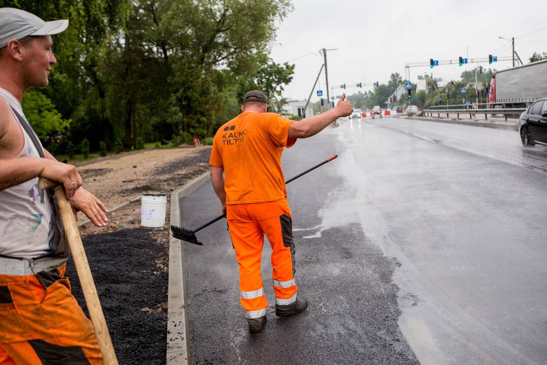 Tvarkomas kelias į Kauno oro uostą