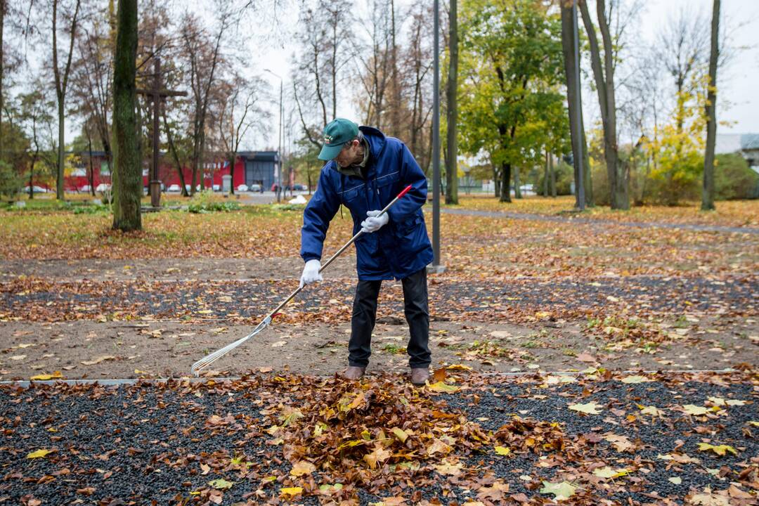 Talka Žemųjų Šančių karių kapinėse