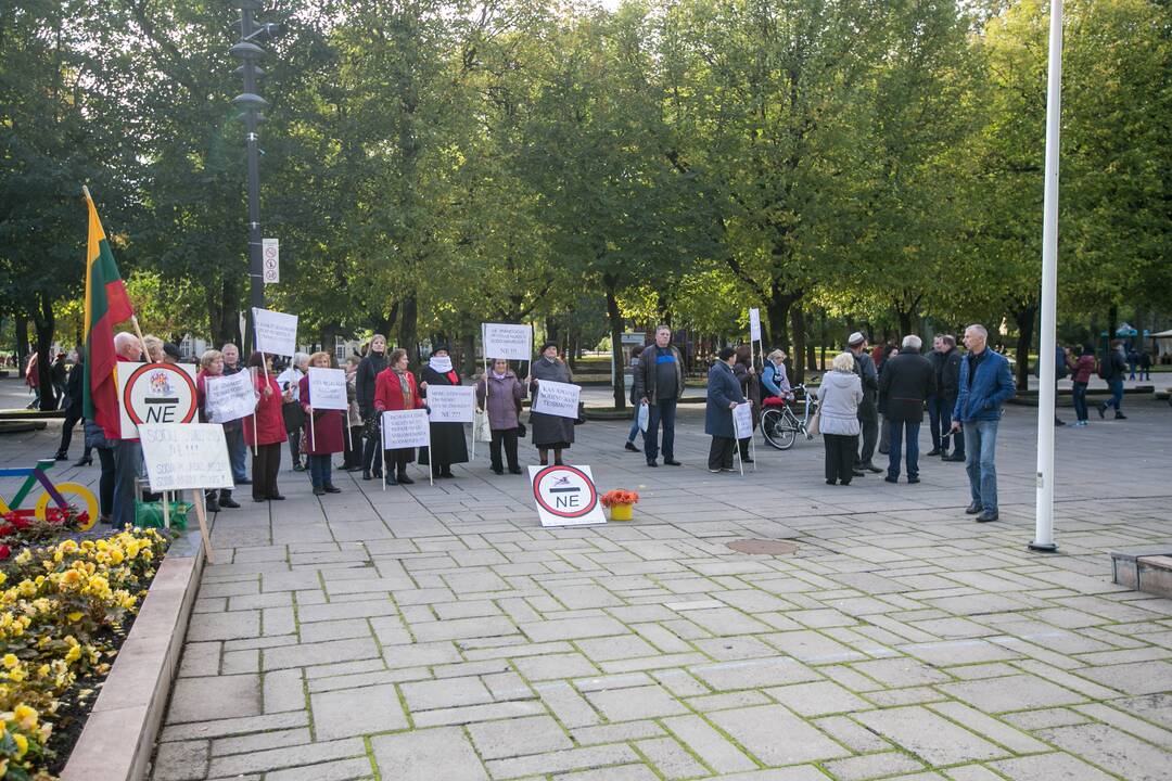 Mitingas prie Kauno savivaldybės 