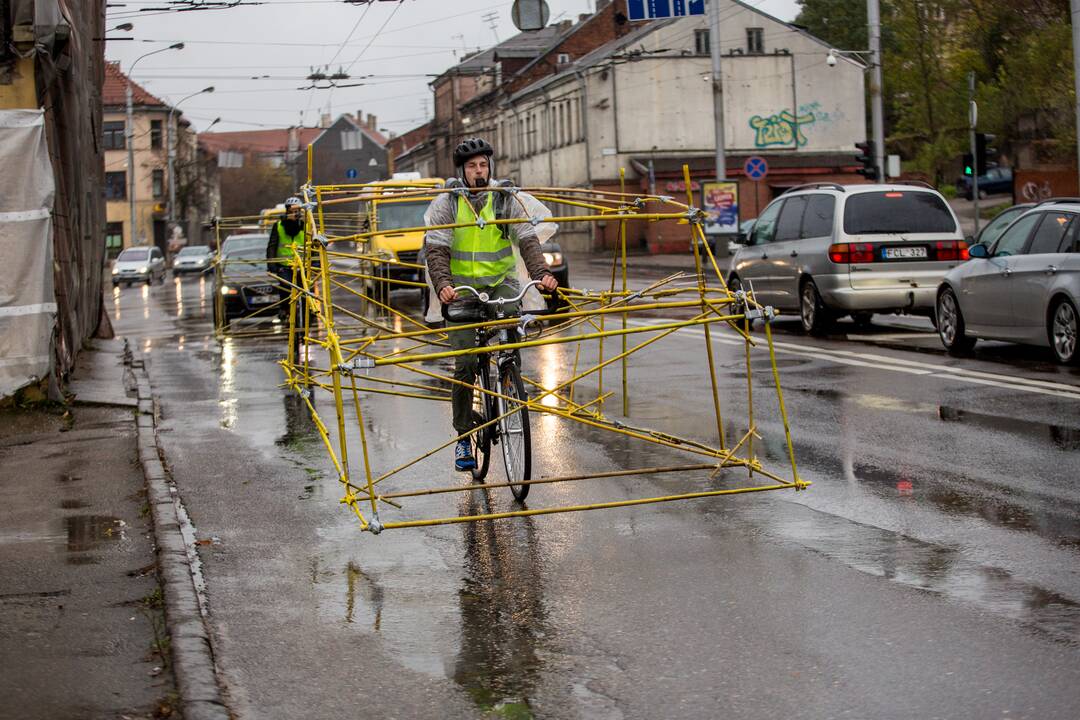 Kauno gatvėse - neįprastos transporto priemonės