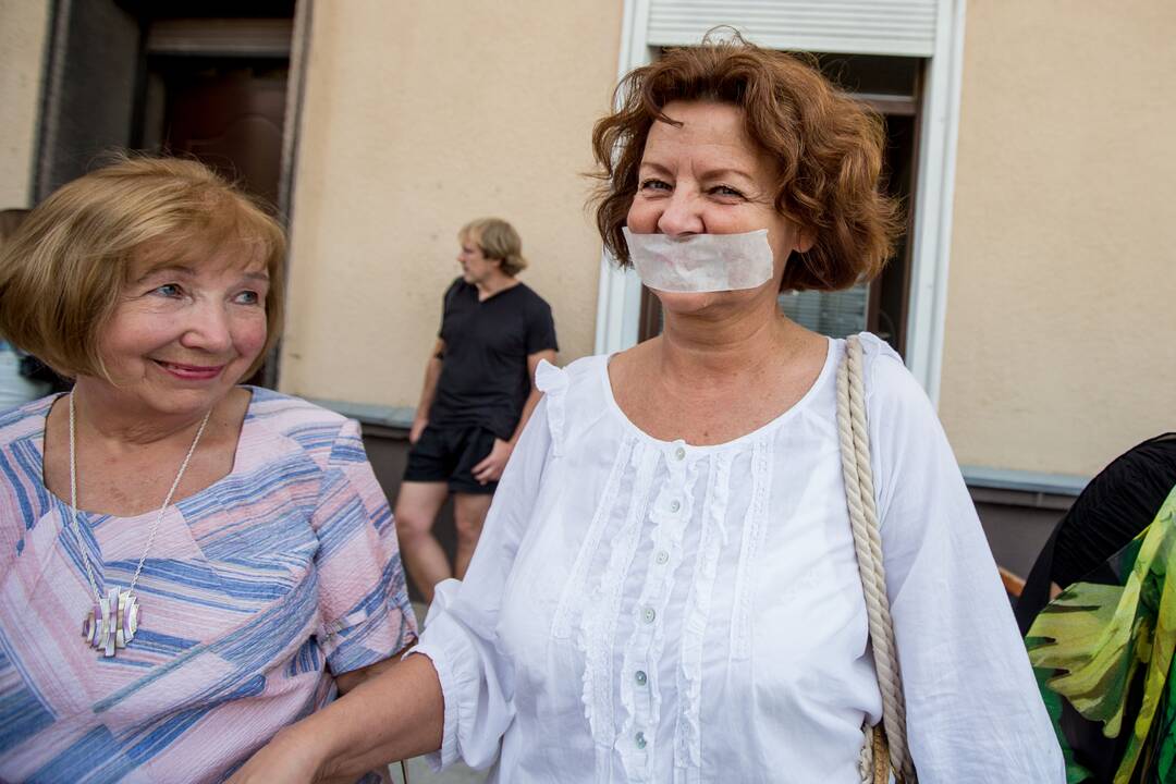 Protestas Miško gatvėje dėl kertamų medžių 