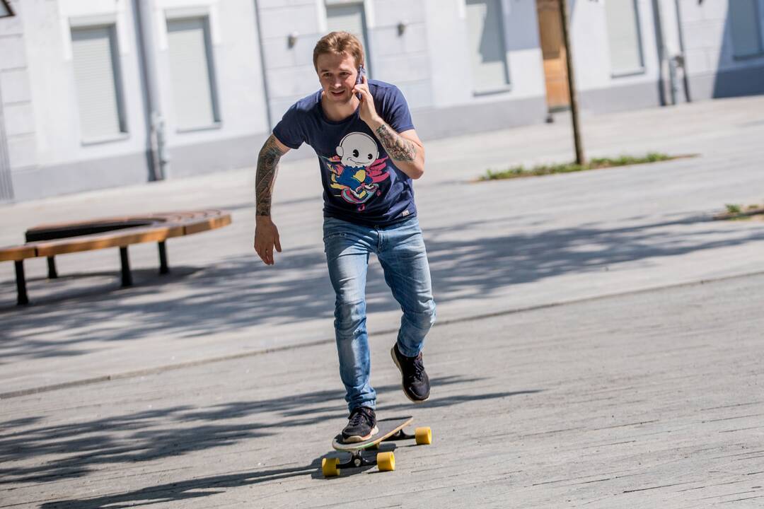 Žvilgsnis į Laisvės alėją