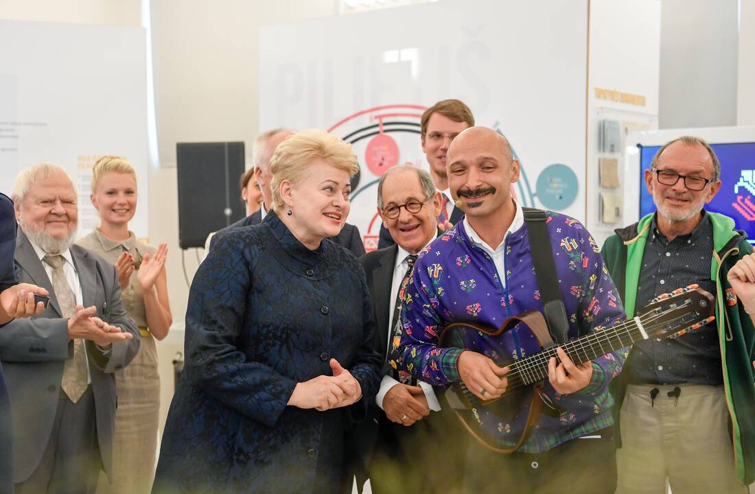 Prezidentė skelbia iniciatyvą „Rinkis Lietuvą“
