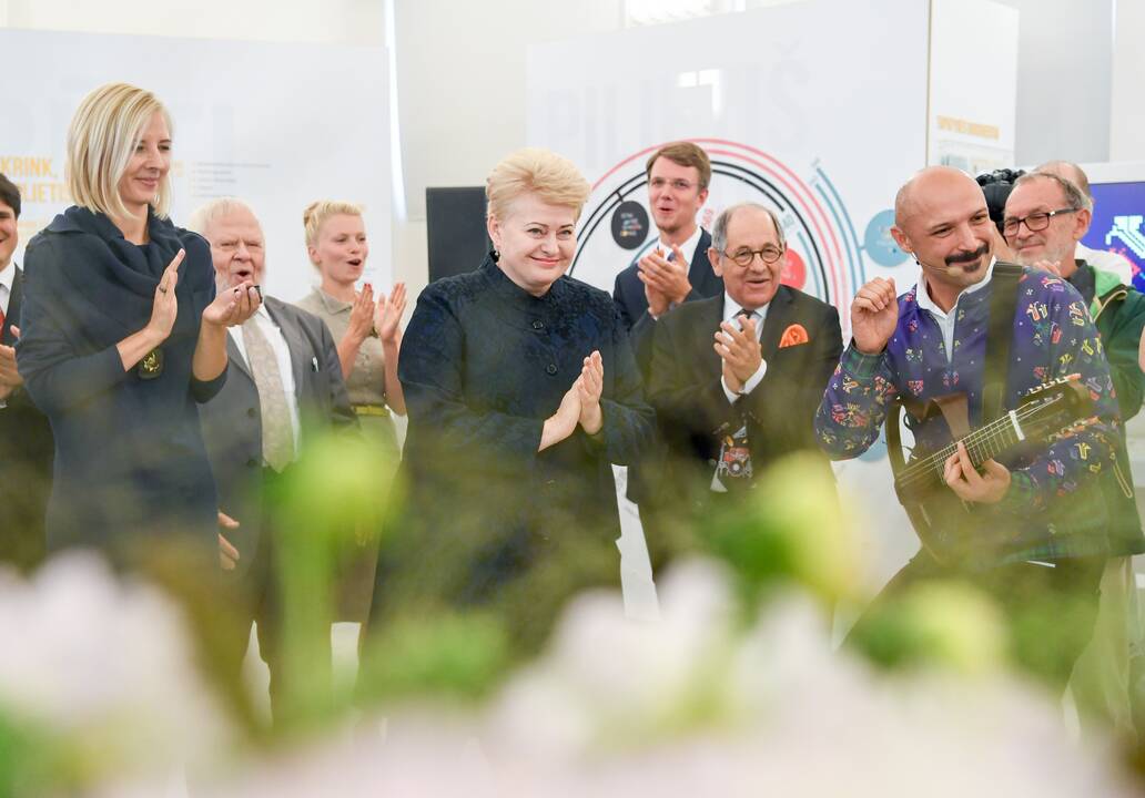 Prezidentė skelbia iniciatyvą „Rinkis Lietuvą“
