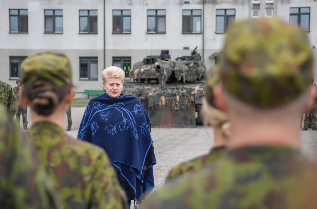 NATO karius aplankė prezidentai