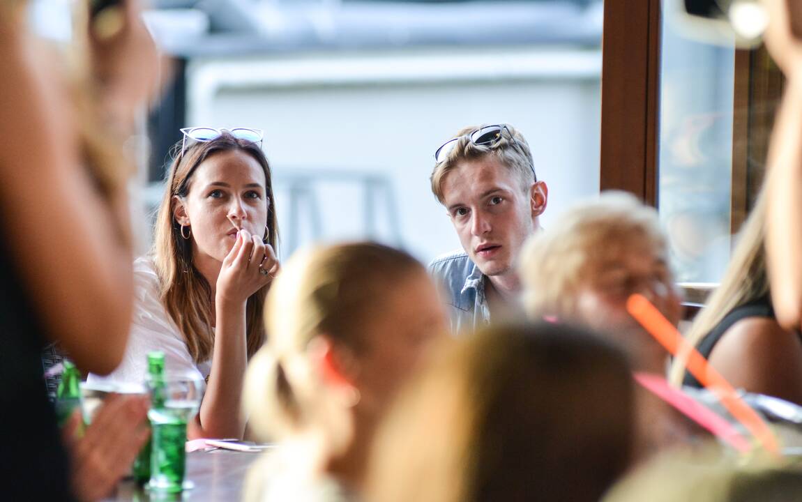 „2 Barų“ išlikimo kova