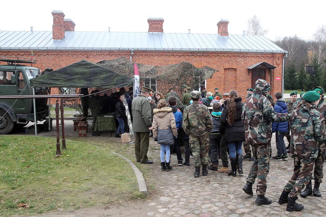 Atvirų durų diena J. Vitkaus batalione