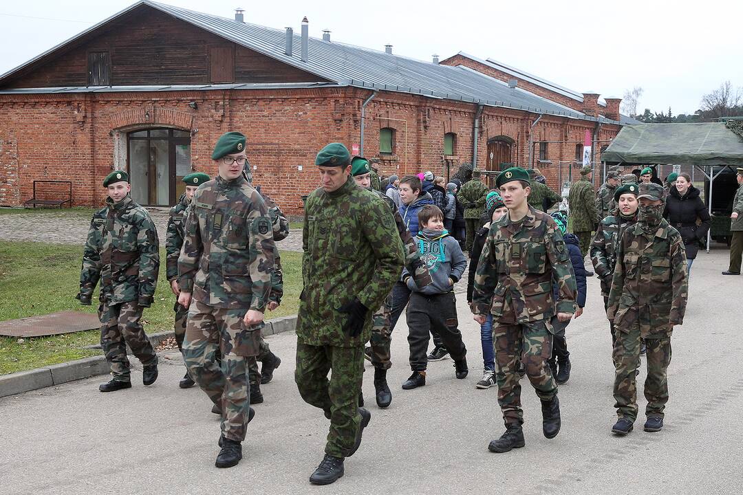 Atvirų durų diena J. Vitkaus batalione