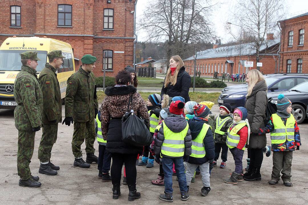 Atvirų durų diena J. Vitkaus batalione