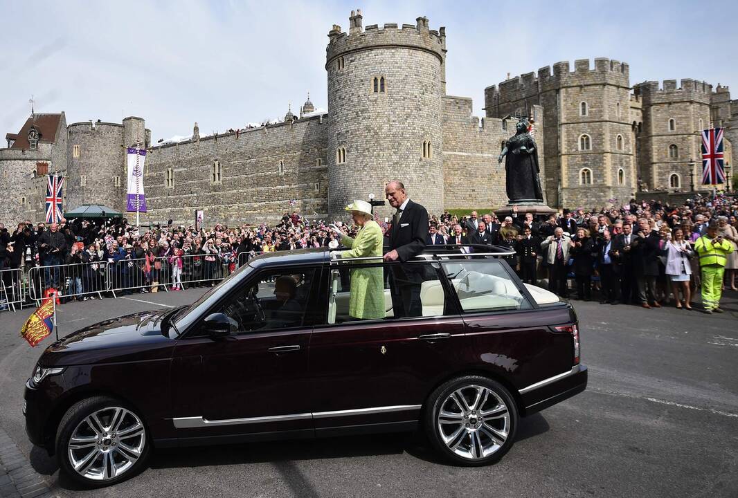 Britai švenčia karalienės 90-ąjį gimtadienį