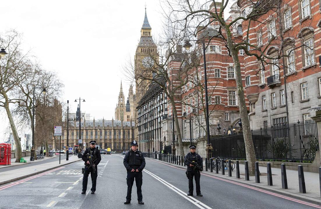 Kruvinas išpuolis prie Britanijos parlamento