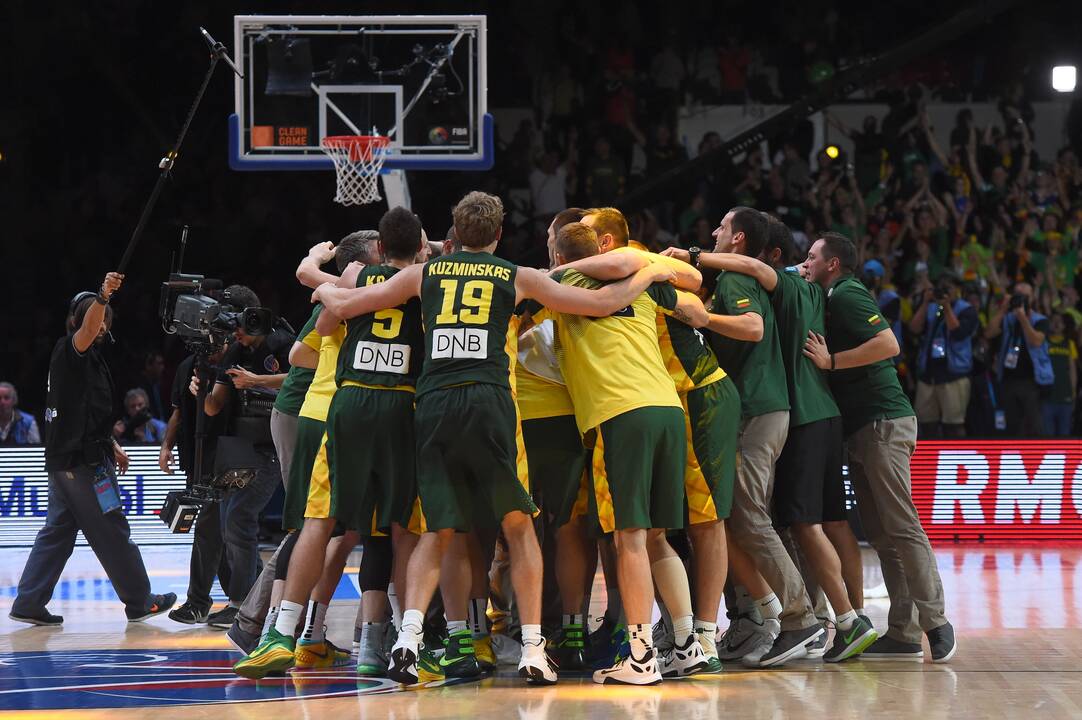 Europos čempionato pusfinalis: Lietuva - Serbija 67:64