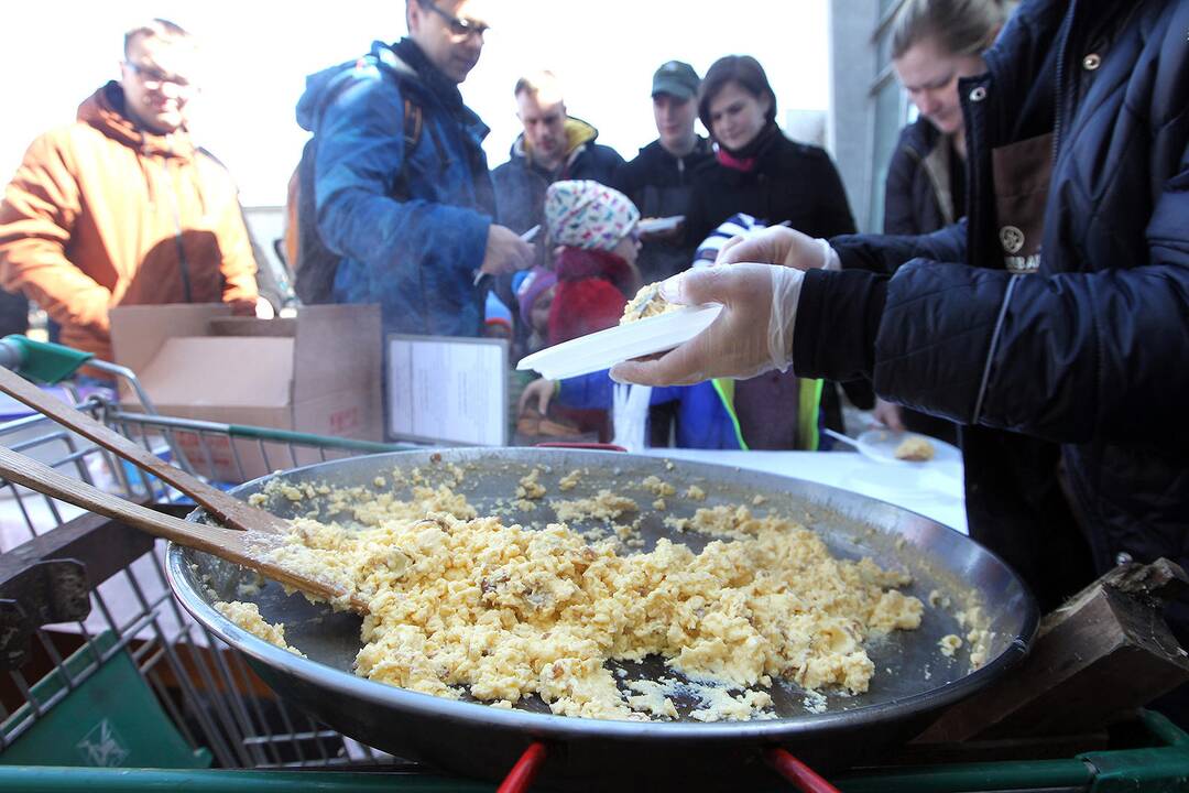 „Atvelykis tarp lėktuvų“ Aleksote